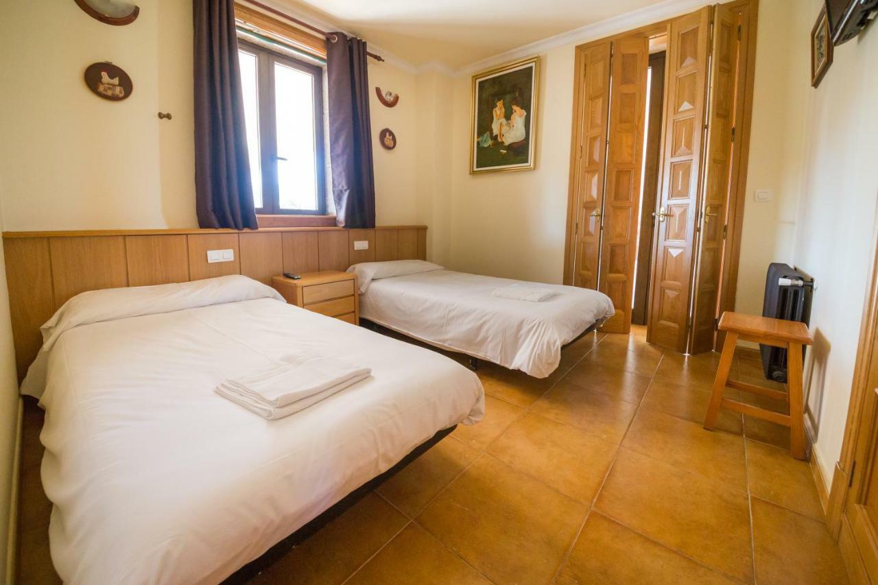 Albergue Villa San Clemente Tui Exterior foto